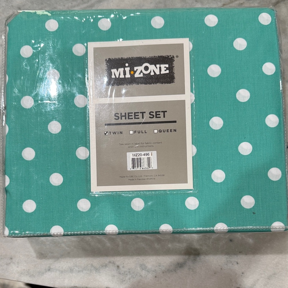 Turquoise Polka Dot Sheet Set